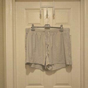 NWOT Old Navy High Rise Power Soft Light Gray Shorts Size XXL 2X